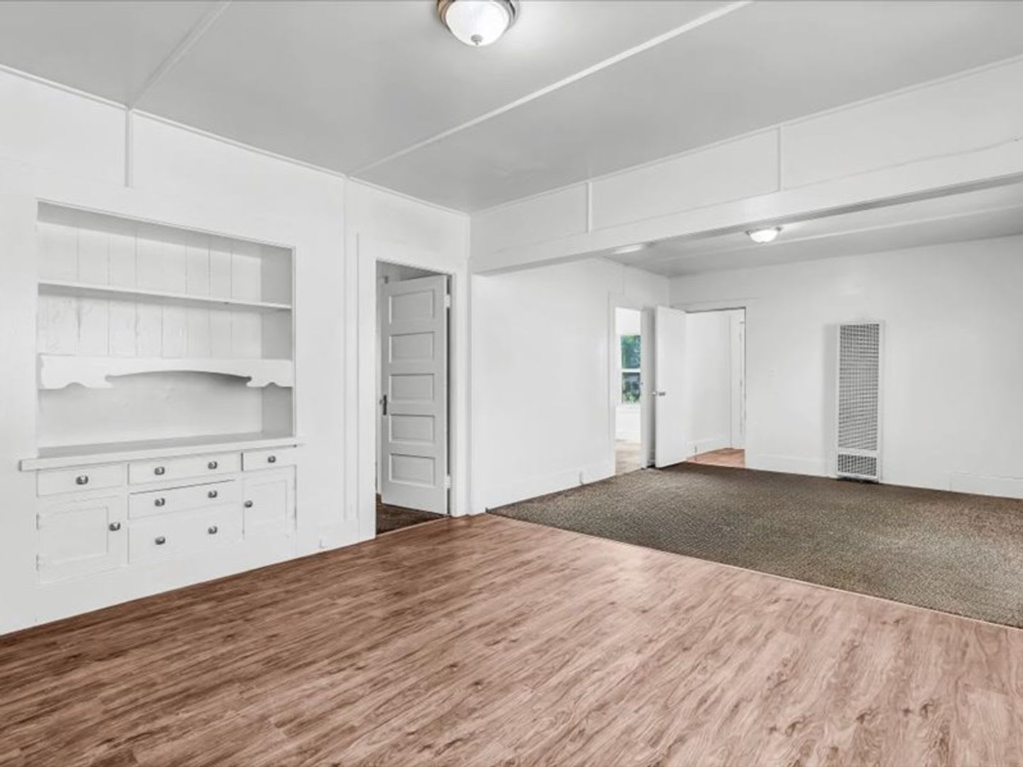 Bright, Charming, and Updated? That's right! – photo 2
