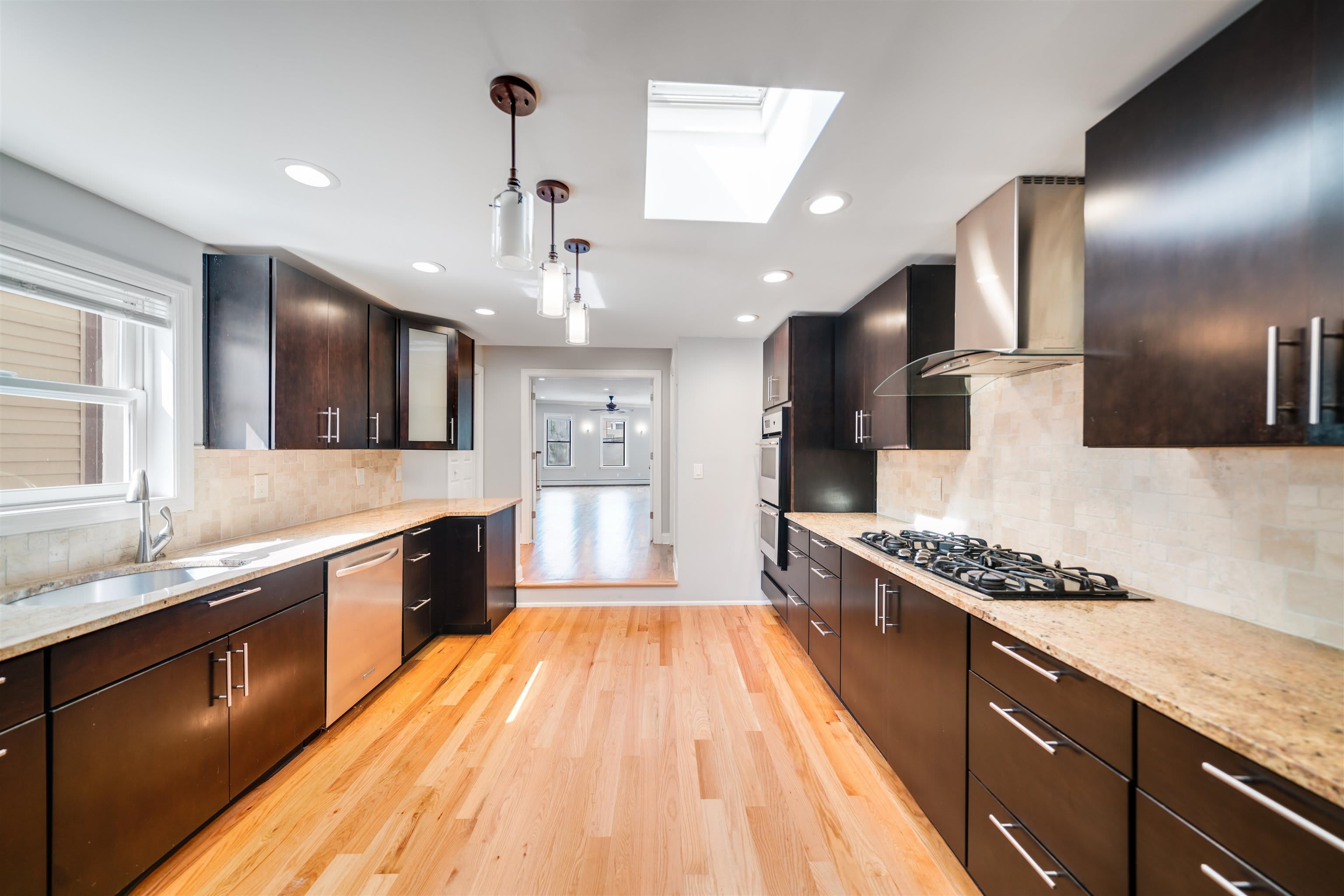 369 3RD ST – photo 2