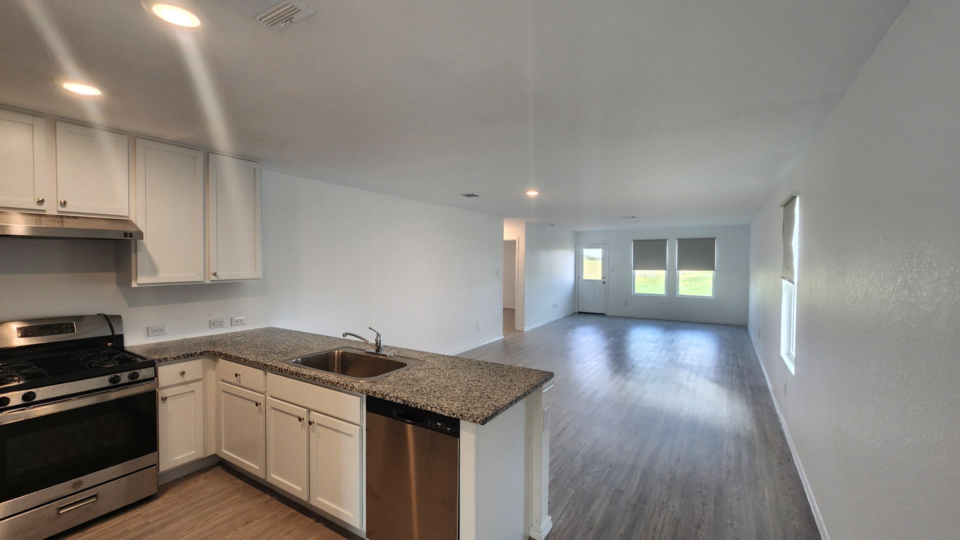 Paloma /Converse Tx- For Rent 2815 Charpak Dr Converse, TX 78109 – photo 4