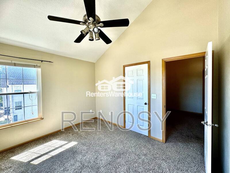 1228 Se Village View Lane – photo 4