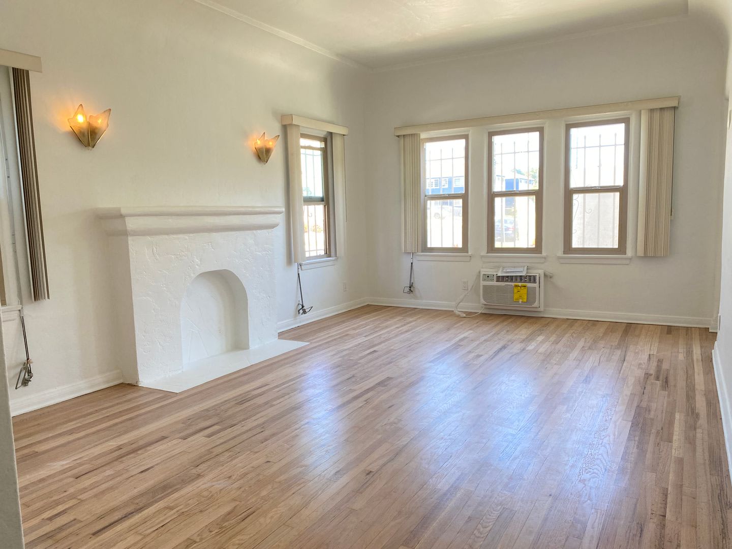 369 North Spaulding Avenue – photo 2