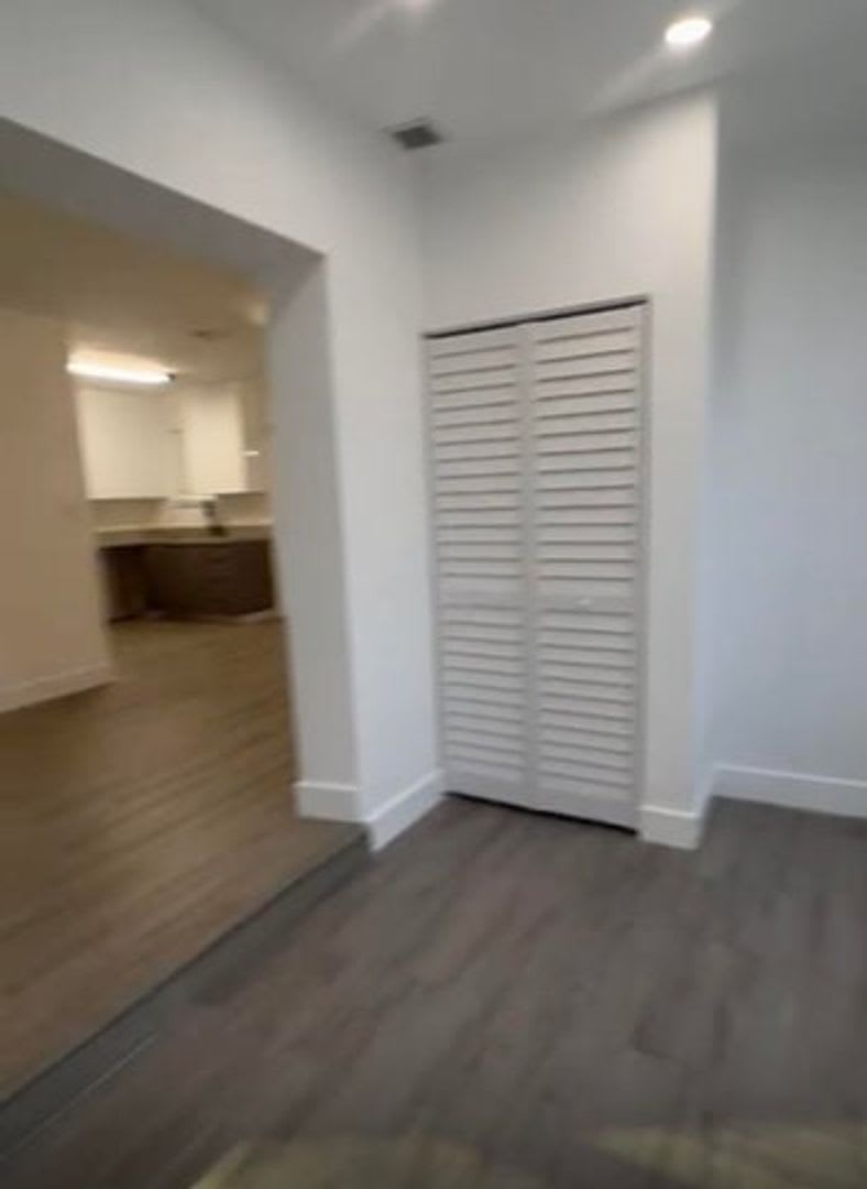 517 NW 16TH Avenue, Fort Lauderdale, FL 33311 – photo 5