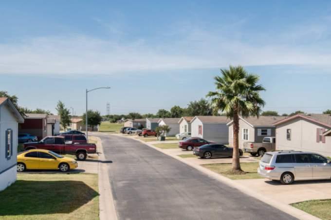 7601 Daffan Ln 312 – photo 2