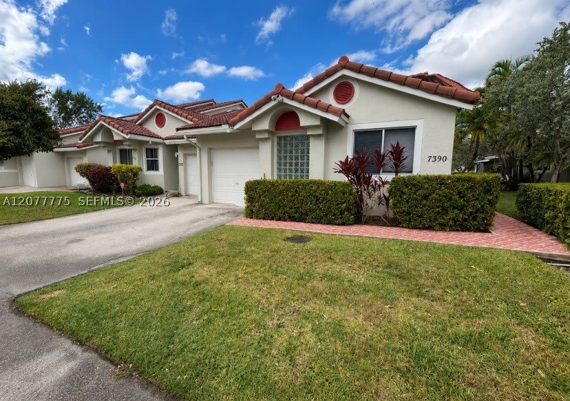 7390 Pinewalk Dr S – photo 1