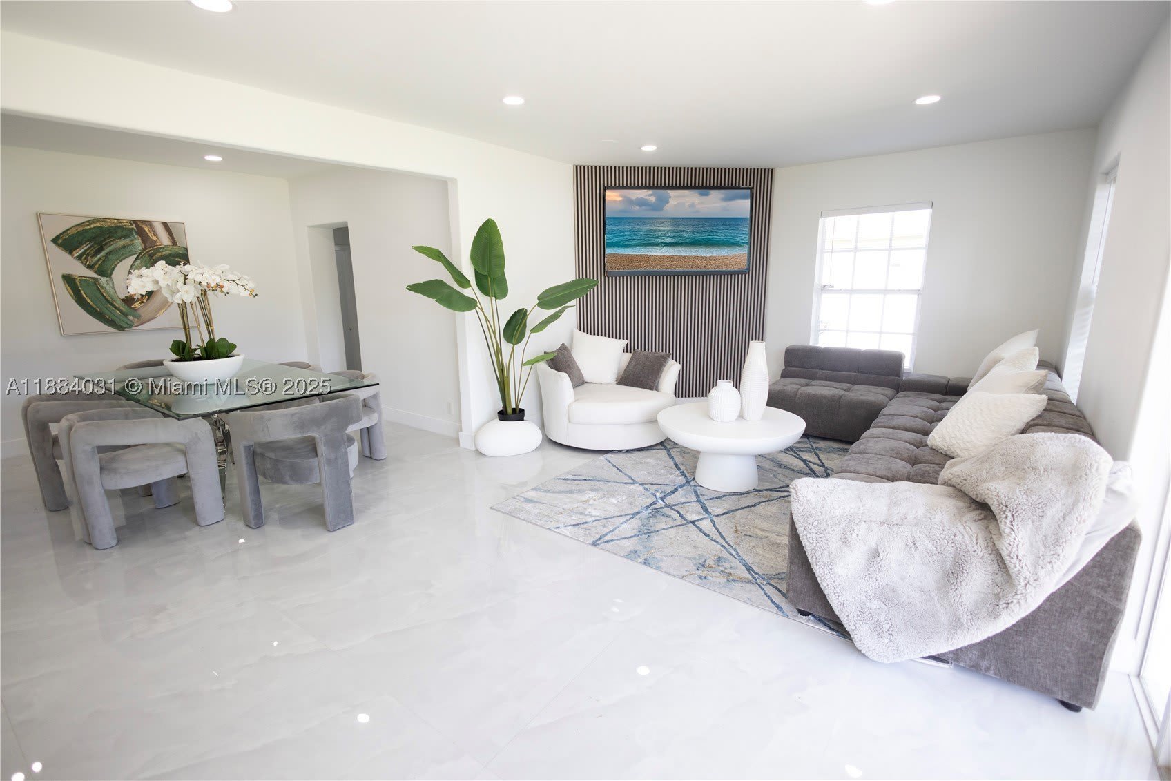 1435 Grant St – photo 3