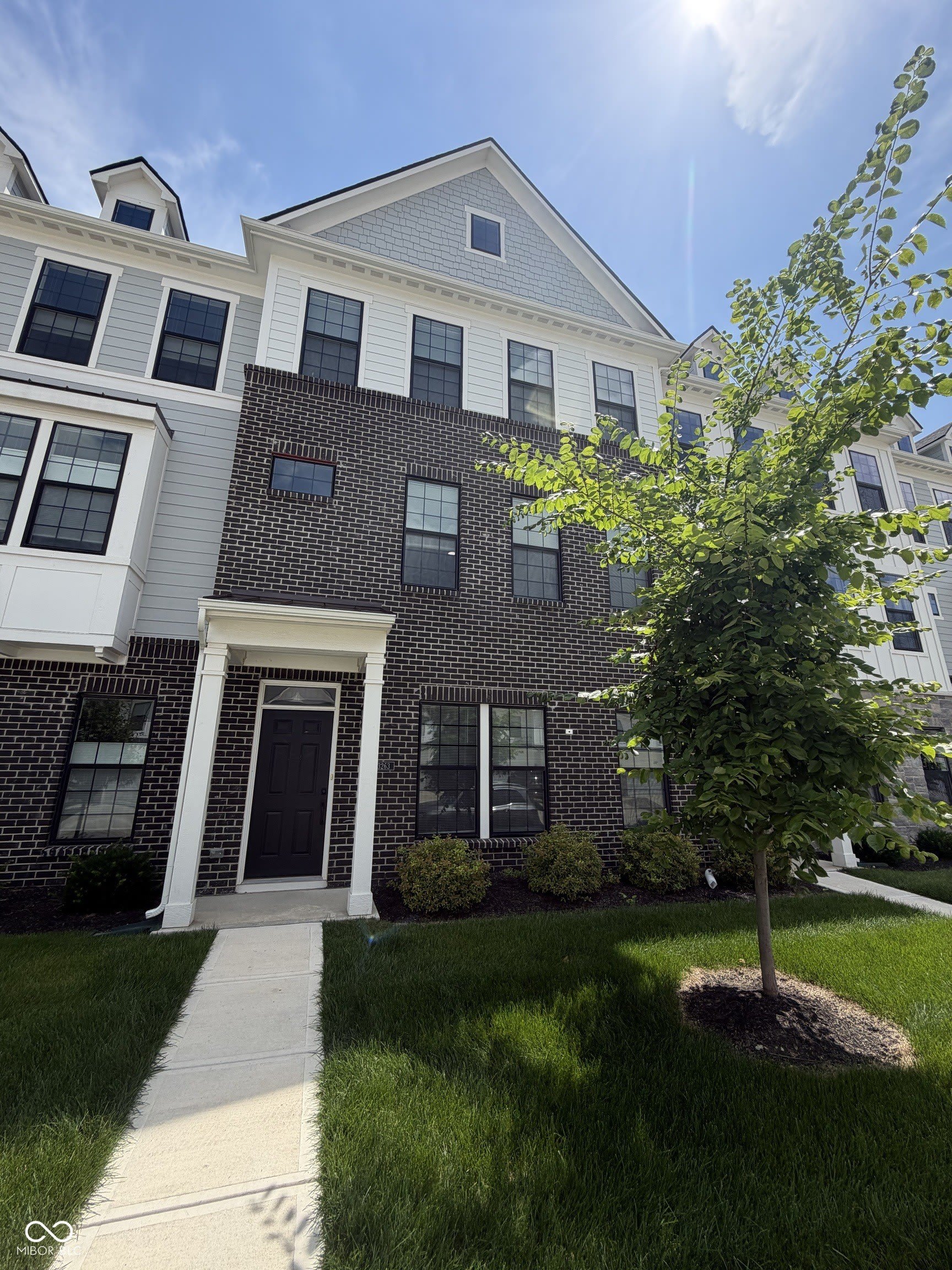 3263 Morab Drive – photo 2