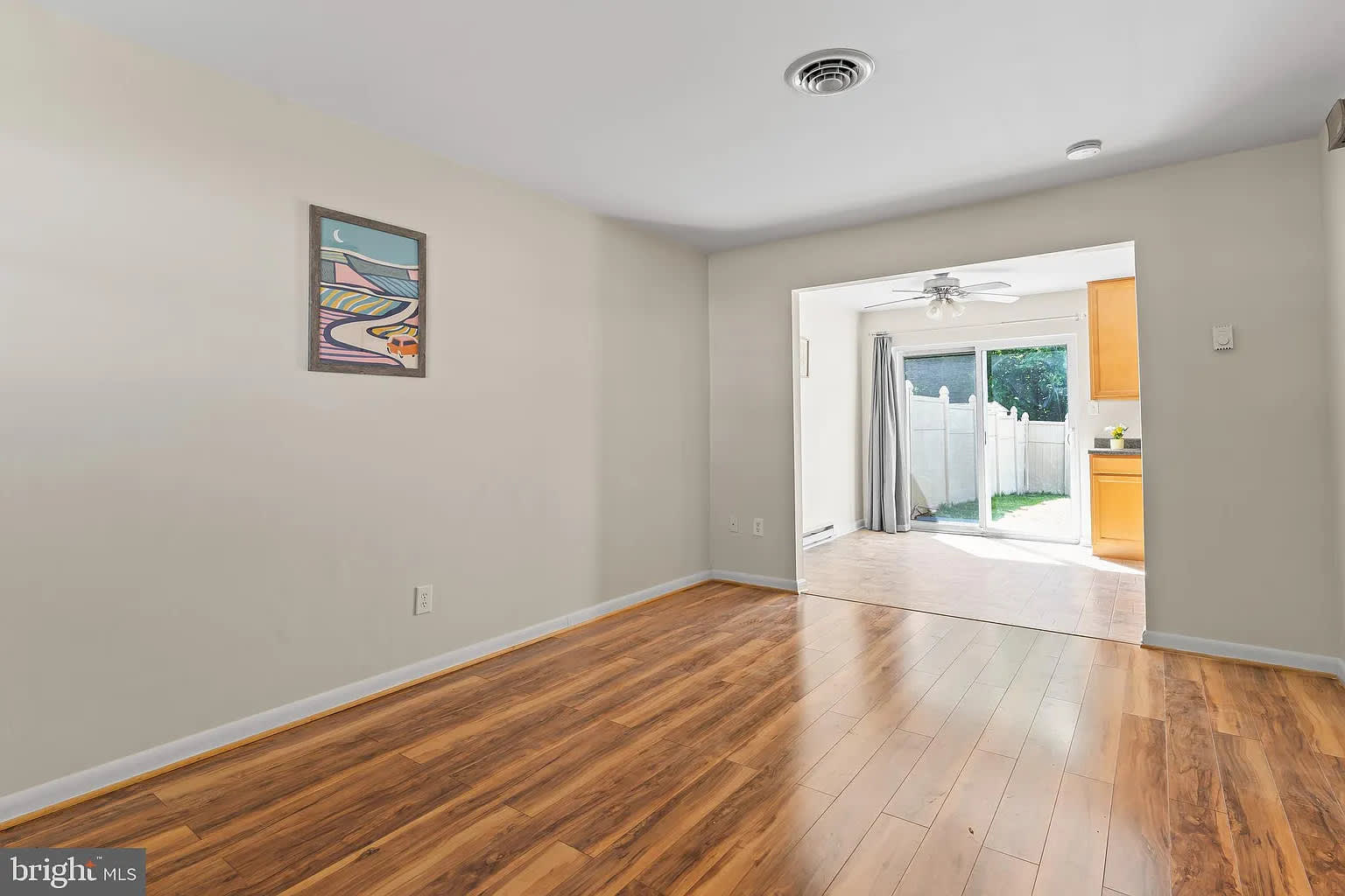 121 Carnival Dr – photo 5