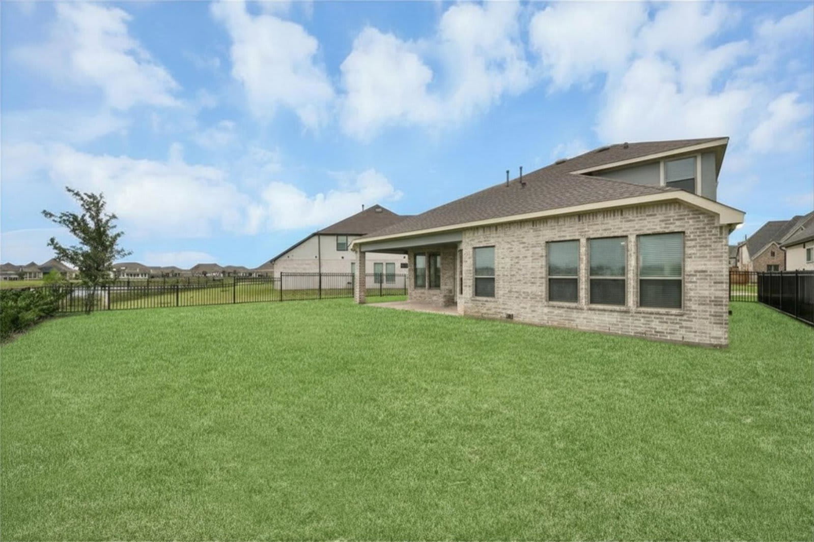 584 Santa Rosa Hills Drive – photo 4