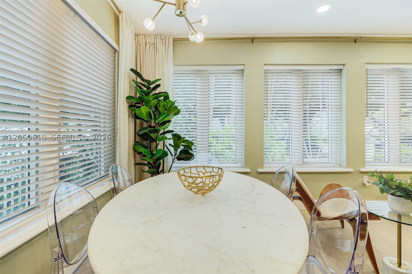 1018 Meridian Ave – photo 5