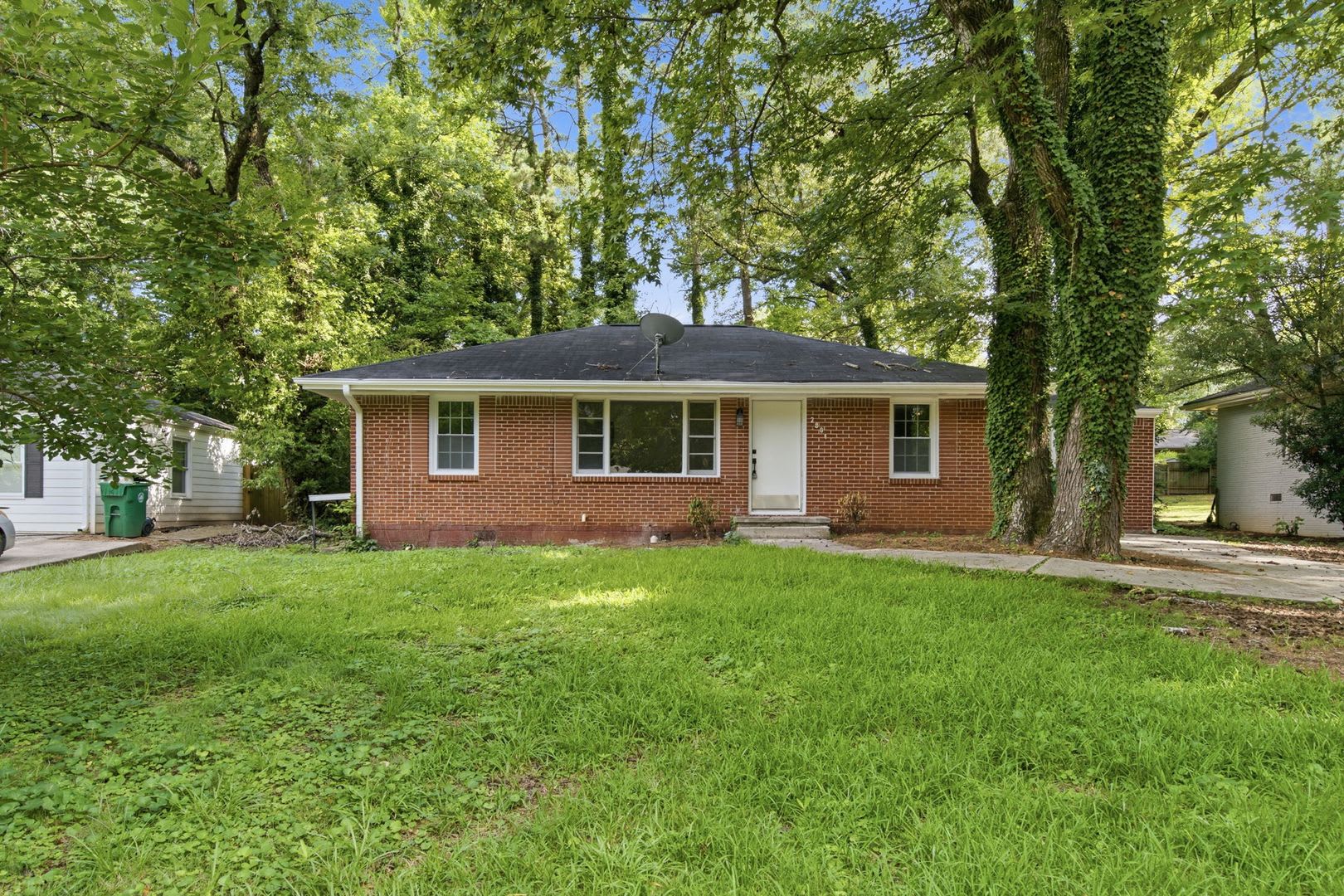 Now Ready Newly Renovated 4 Bedroom Ranch Home – photo 2
