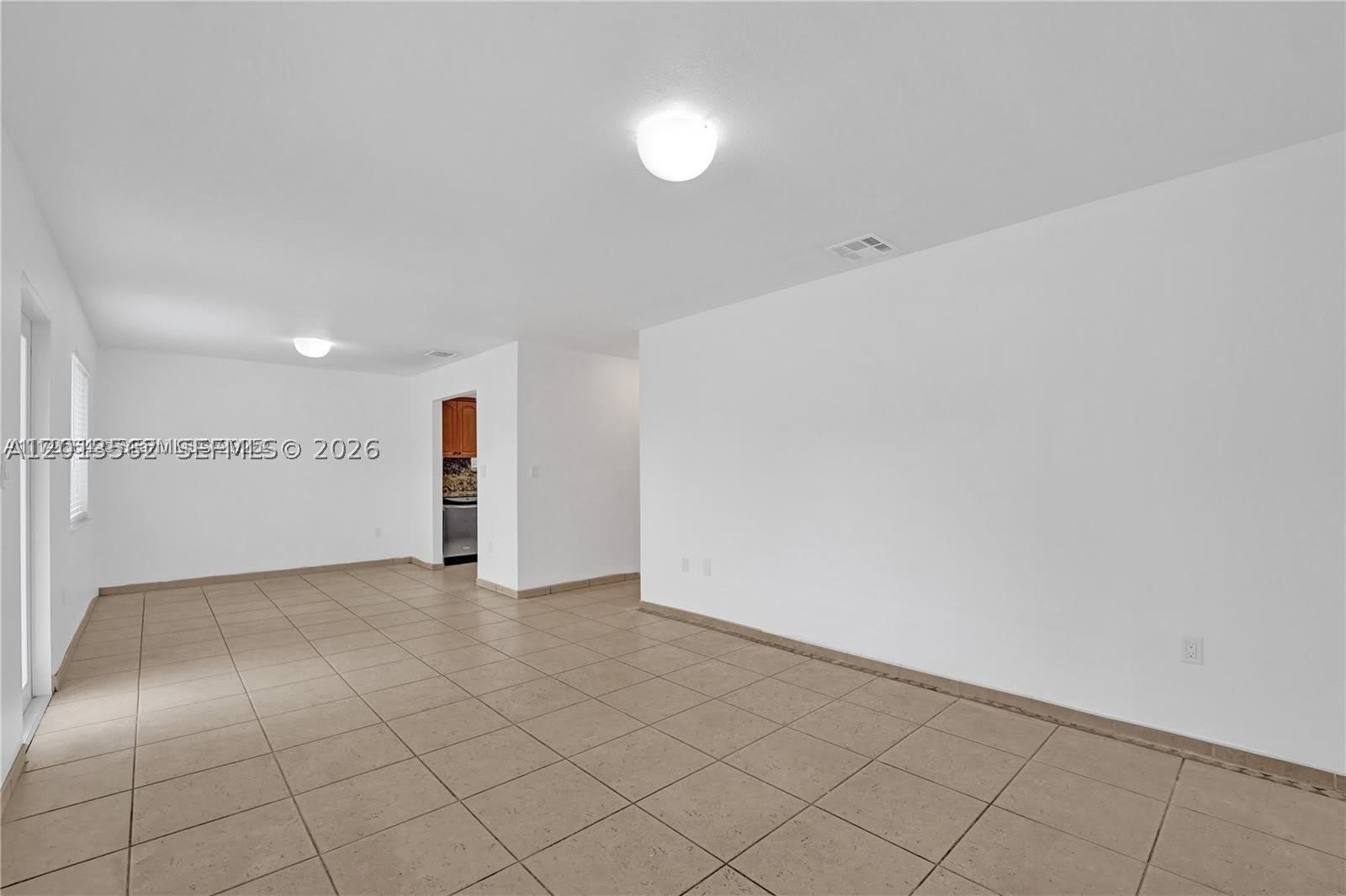 2747 SW 17th St – photo 2