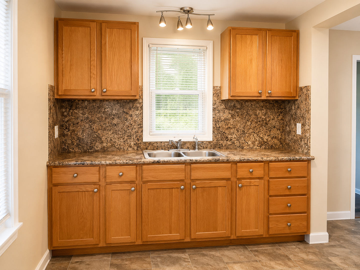 Upgraded Westside Bungalow Section 8 Accepted – photo 5