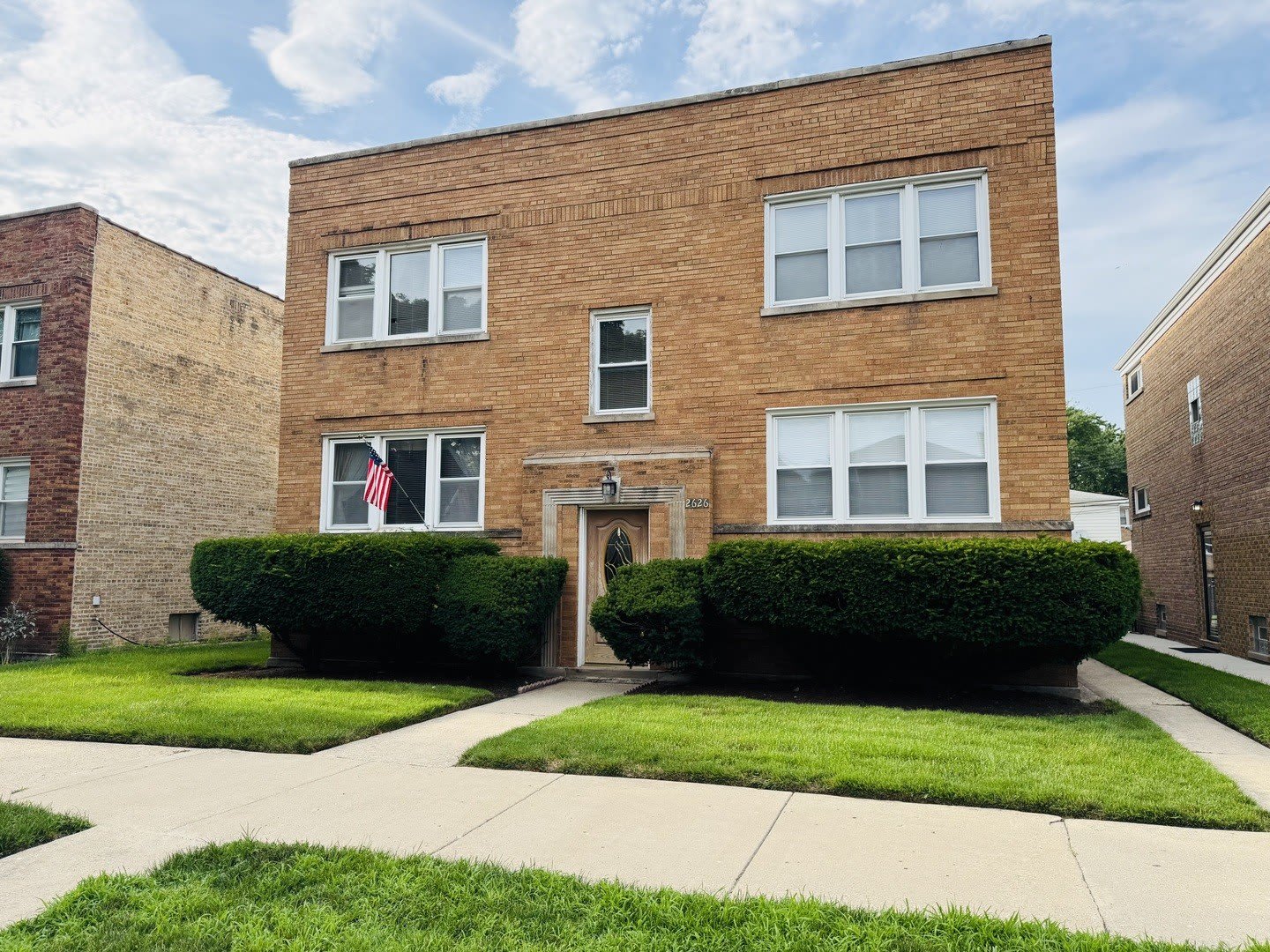 2626 W Balmoral Avenue – photo 1