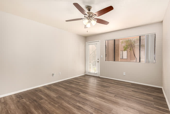 1521 West Denton Lane – photo 5