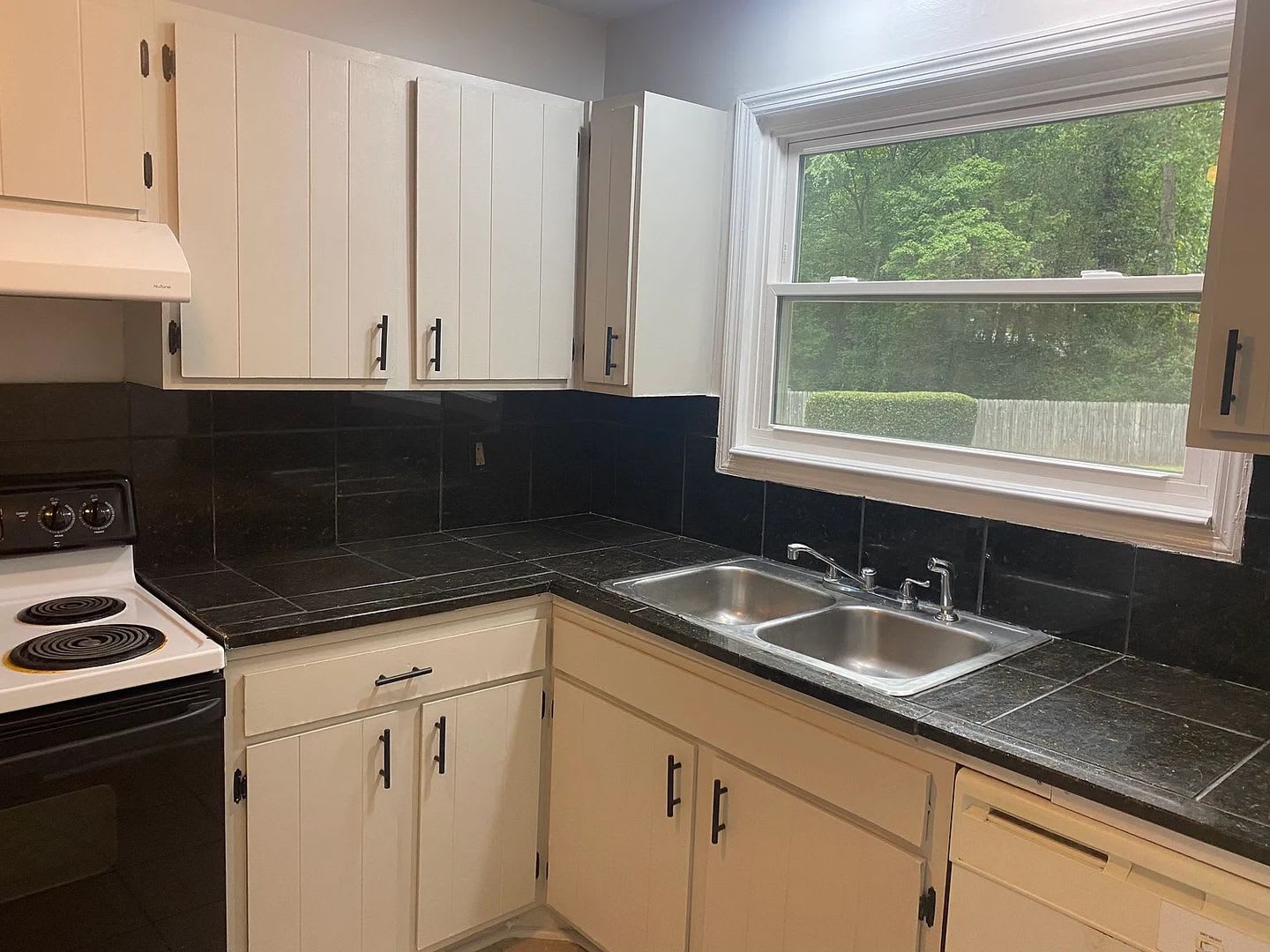 Room In 2 Bedroom Home At Baker Ct – photo 5