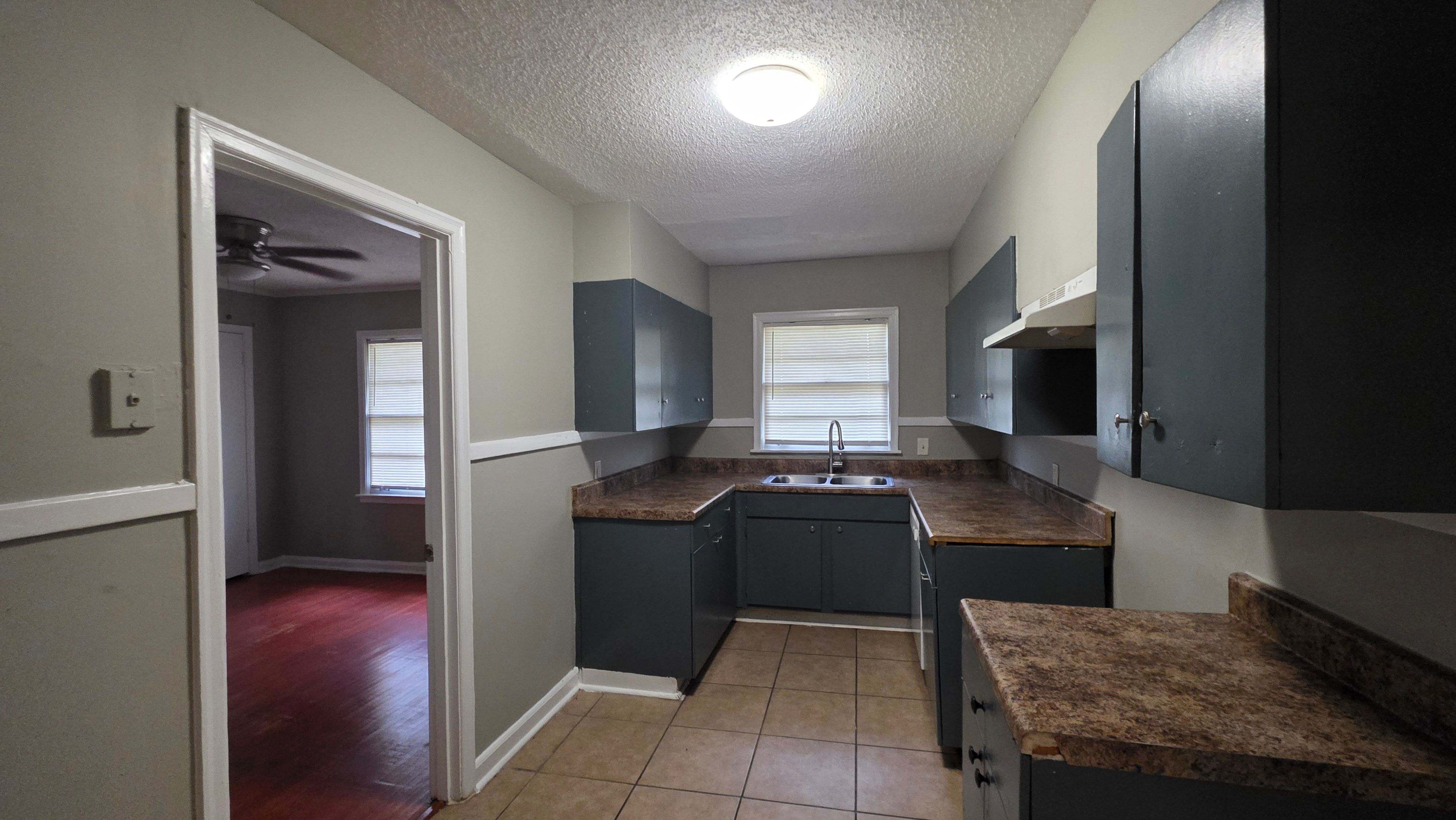 1447 Colonial Rd – photo 4