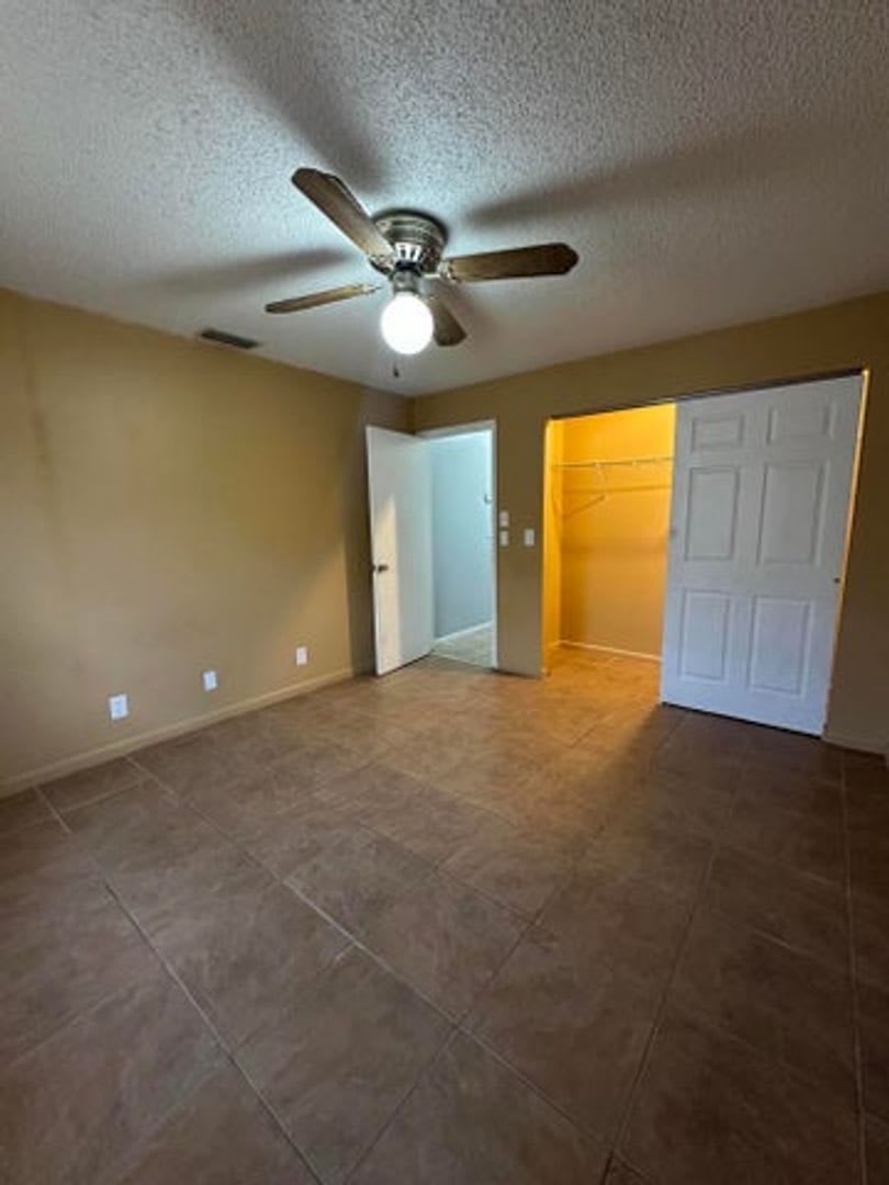 641 W 9th 2, Riviera Beach, FL 33404 – photo 3