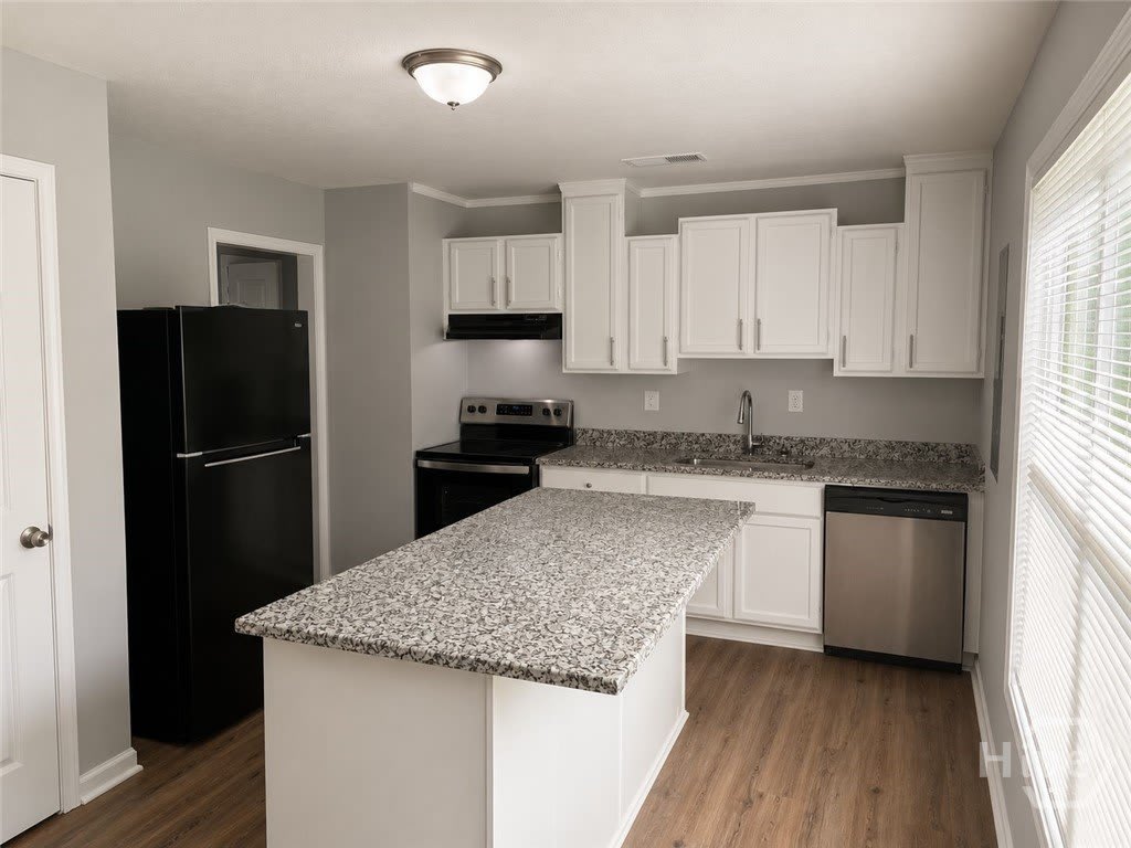 430 Martin Circle – photo 4