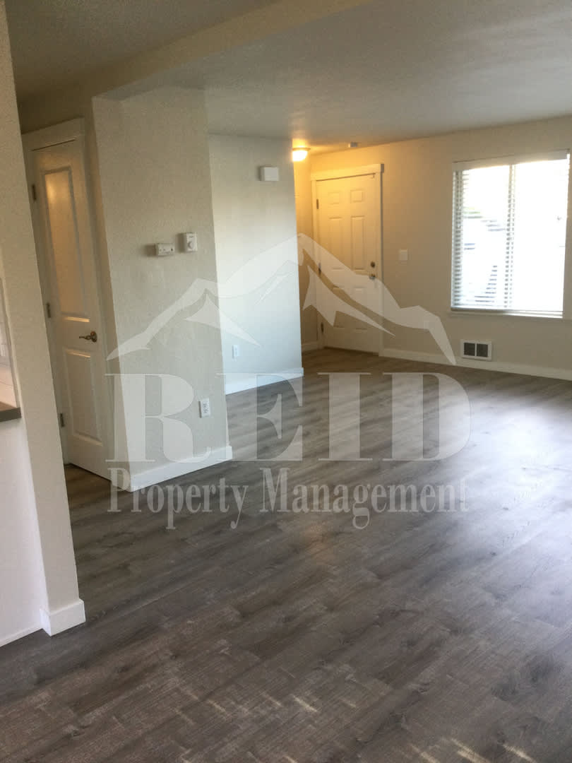 Bremerton Spacious Duplex – photo 5