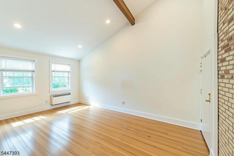 378 Claremont Ave – photo 2