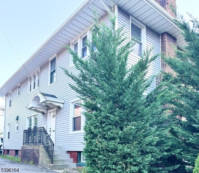42 CLINTON PL UNIT 2 – photo 1