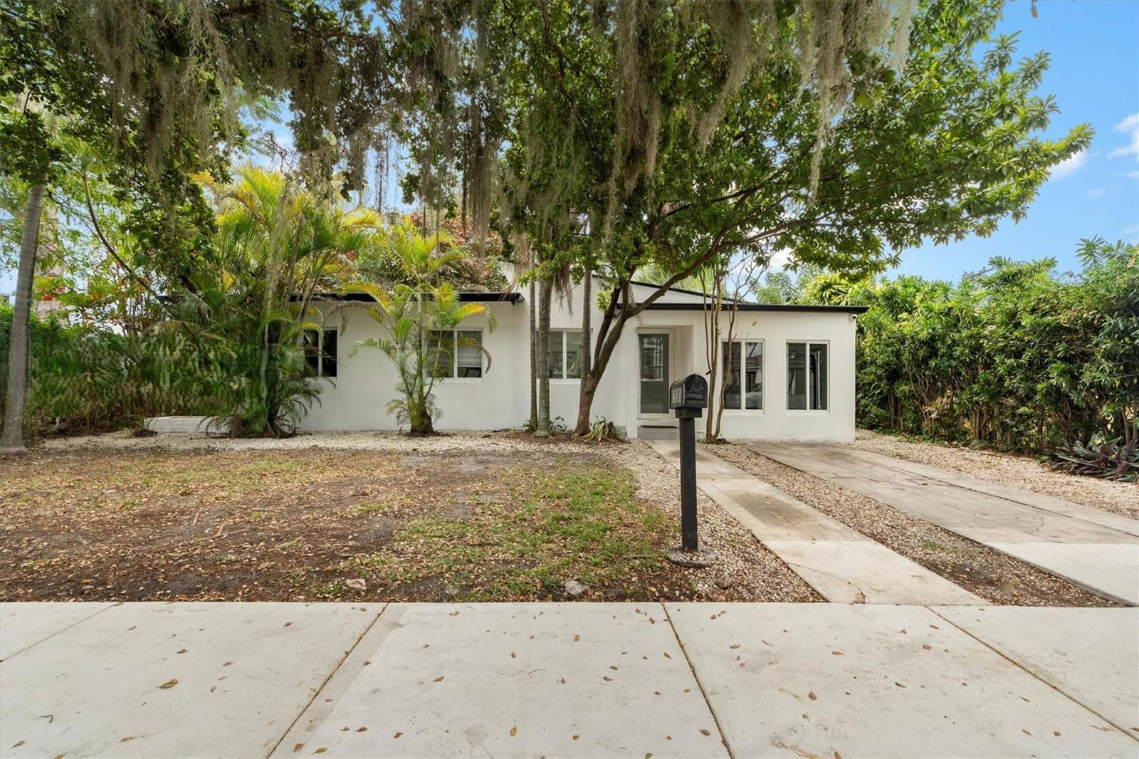 750 Northwest 83Rd Terrace – photo 1
