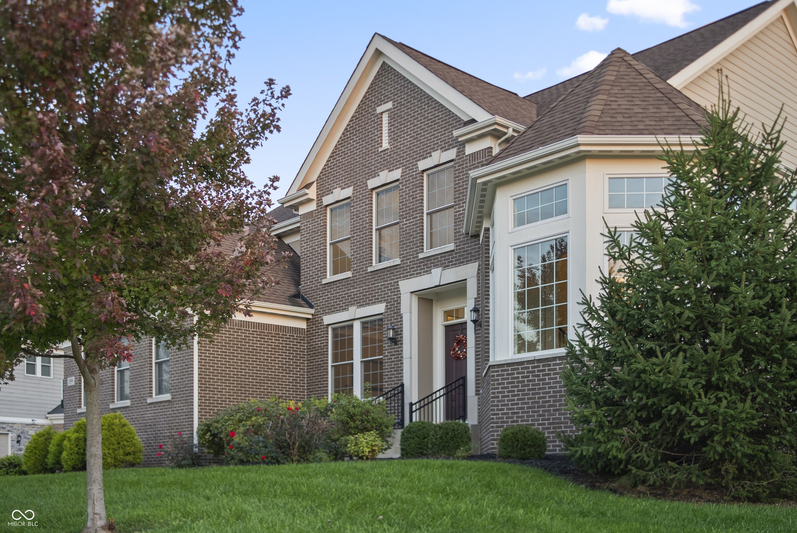 10599 Geist View Drive – photo 3