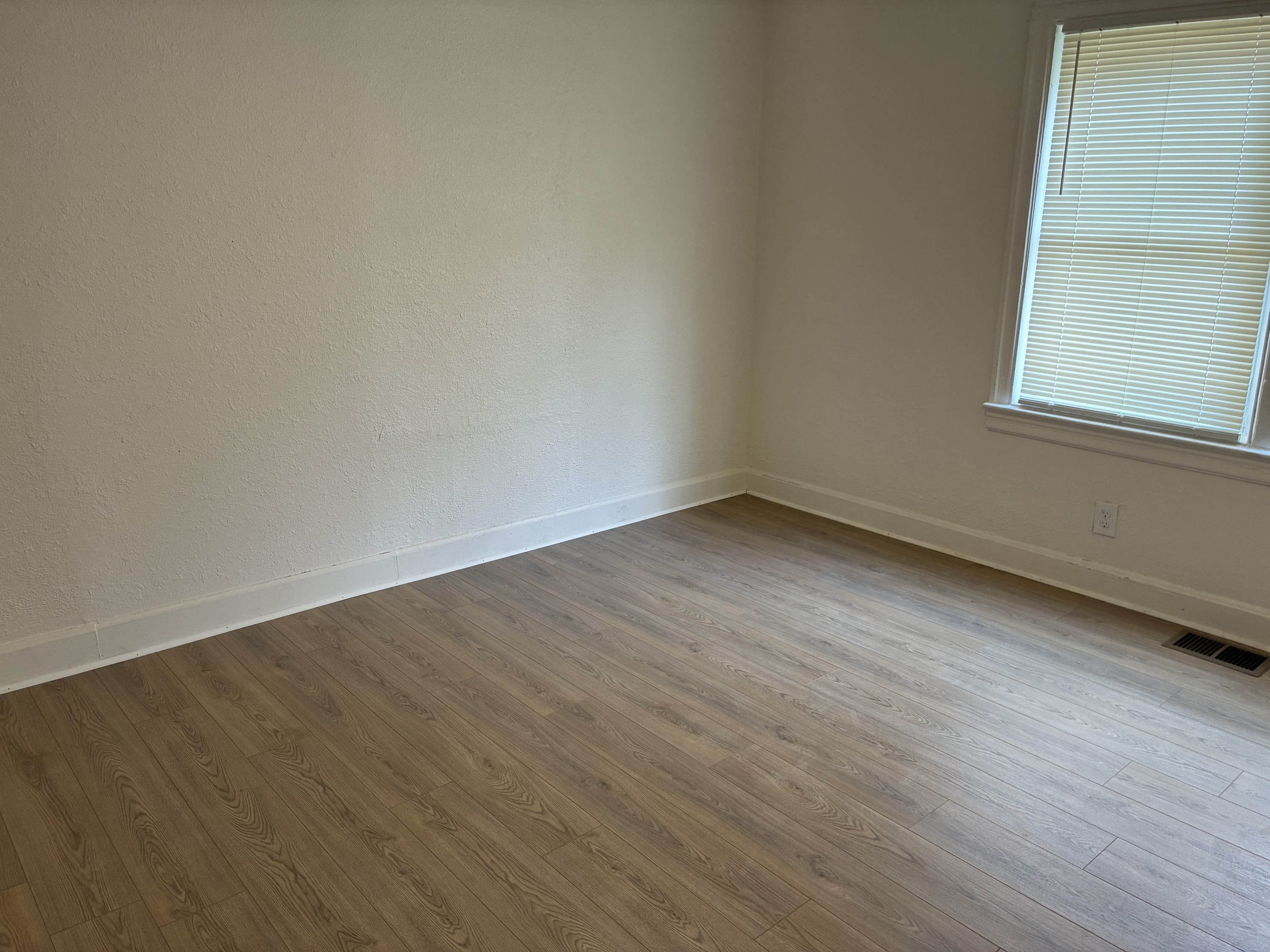1148 24th Avenue North – photo 4