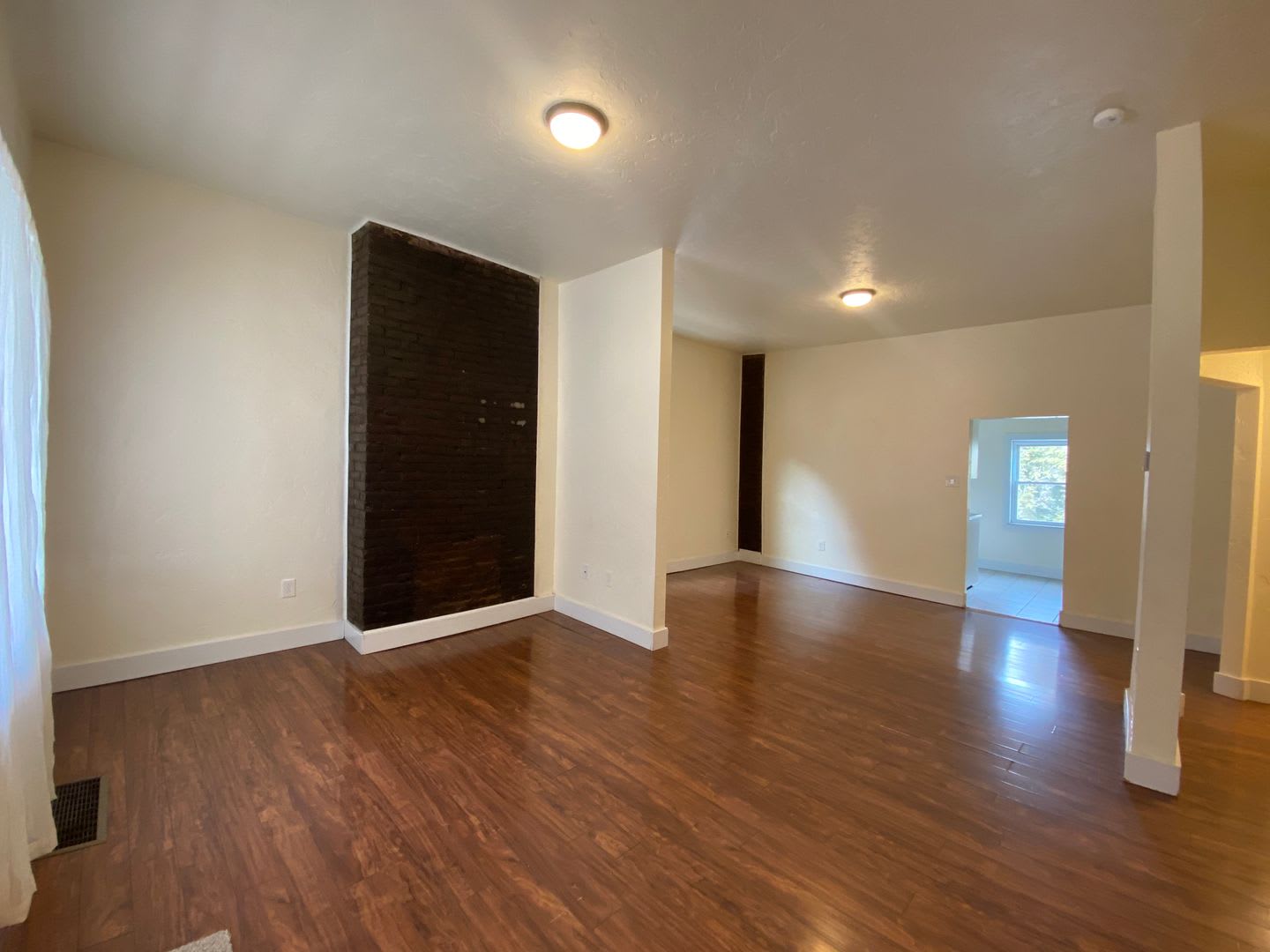 Beautiful 4BR 2 full bath house now showing! – photo 4