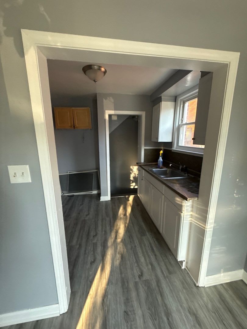 3 Bedroom Home In Detroit – photo 4
