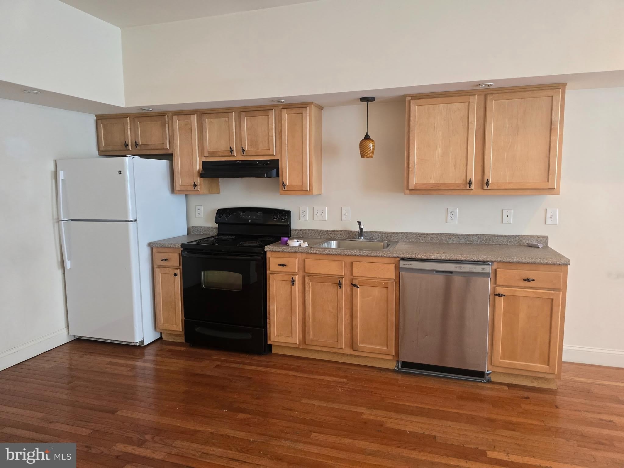 2025 N 18TH Street – photo 5