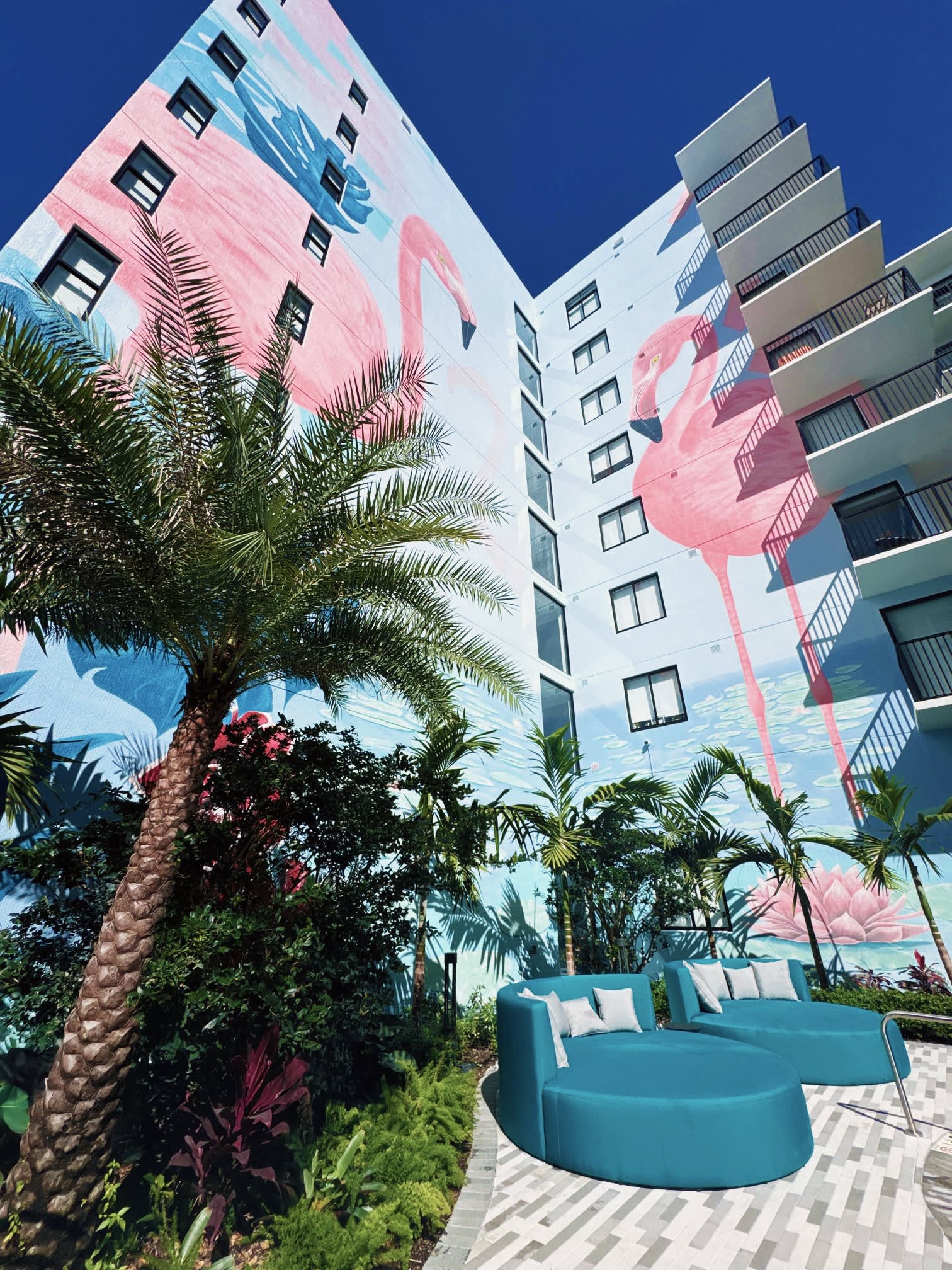 Leksa at Cityplace – photo 3
