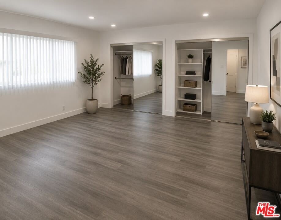 1118 S Holt Ave – photo 2