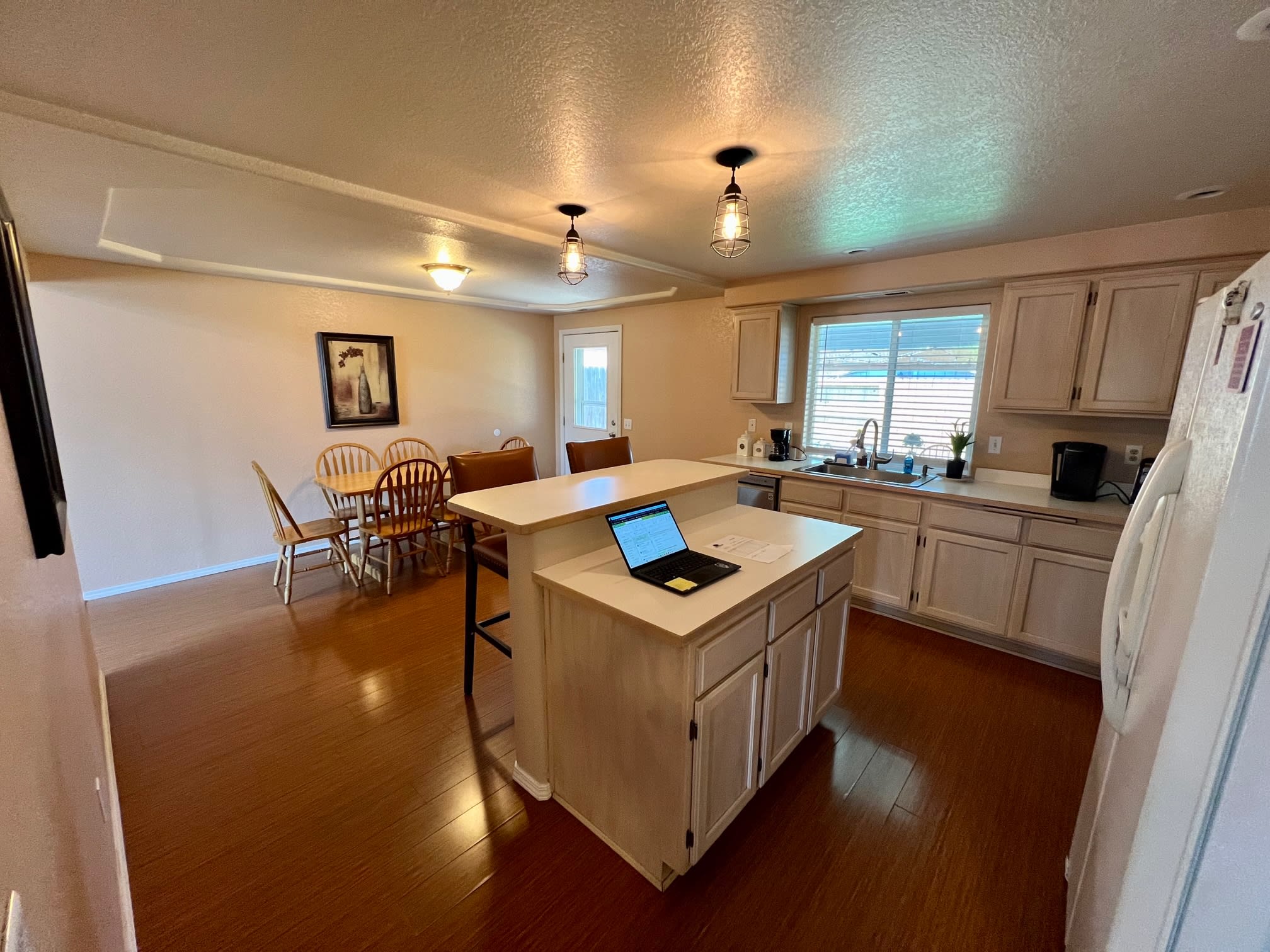 1610 Warren Way – photo 4