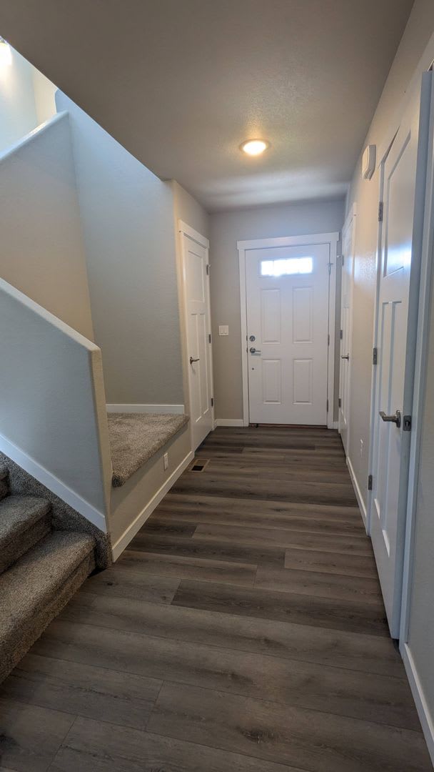 4 Bedrooms 3 5 Bathrooms 2 Car Garage Finished Walkout Basement Fenced Yard Pikes Peak Views – photo 4