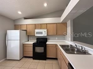 13403 FAIRWAY GLEN Drive – photo 2