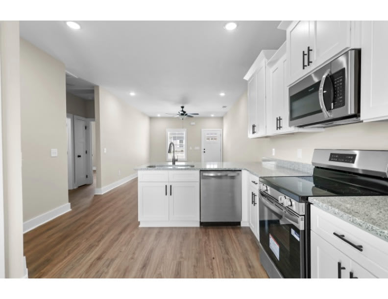 1004 Oak Street – photo 5