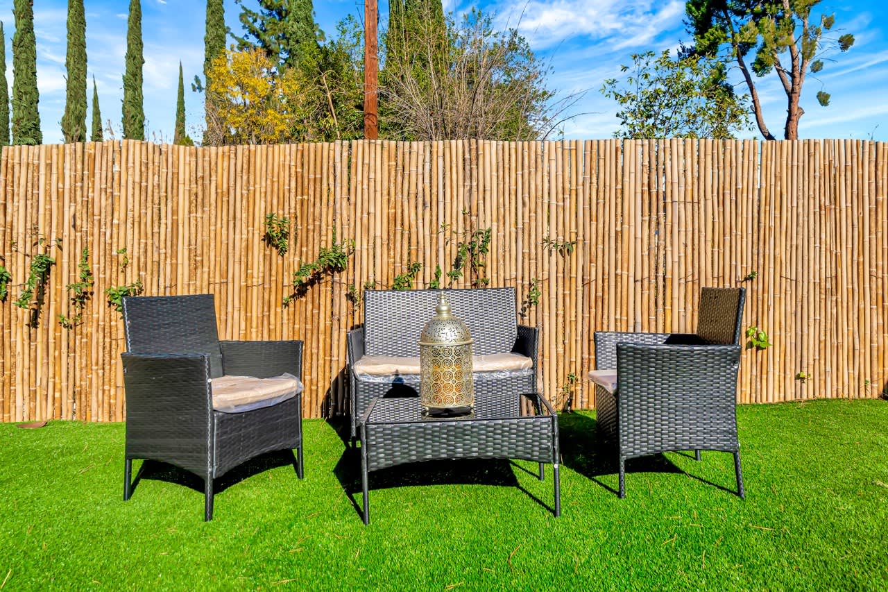 22947 Valerio St – photo 3