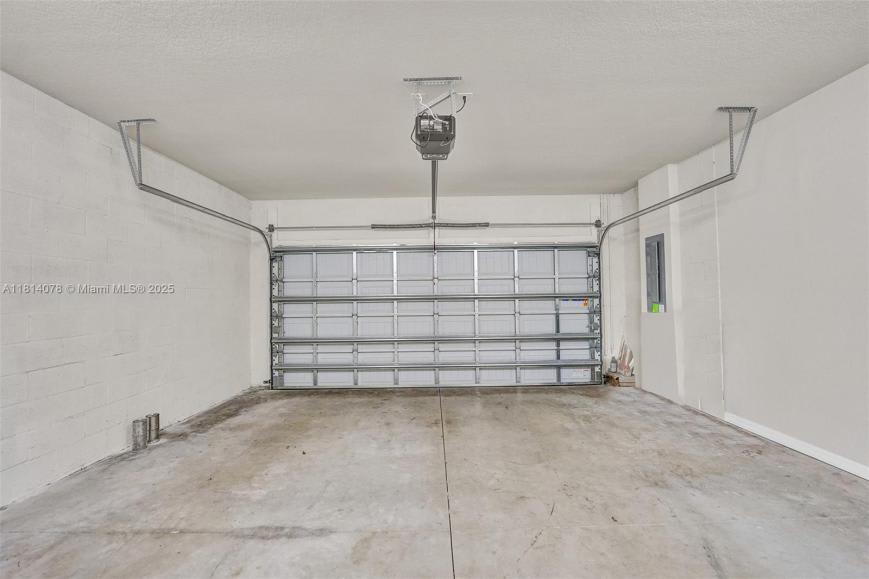 4764 Eucalyptus Dr – photo 5