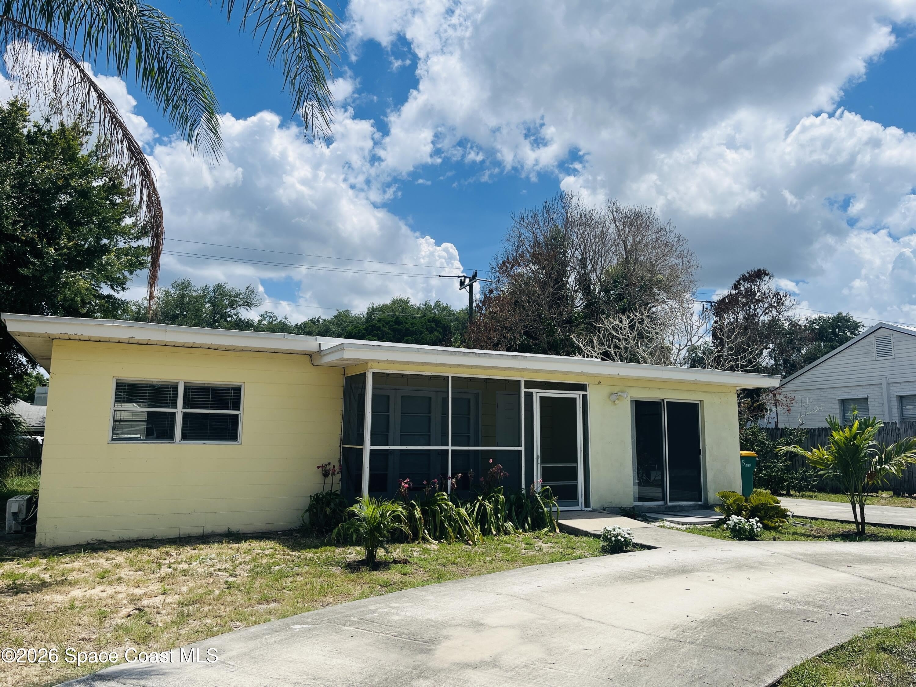 545 Nora Avenue – photo 1