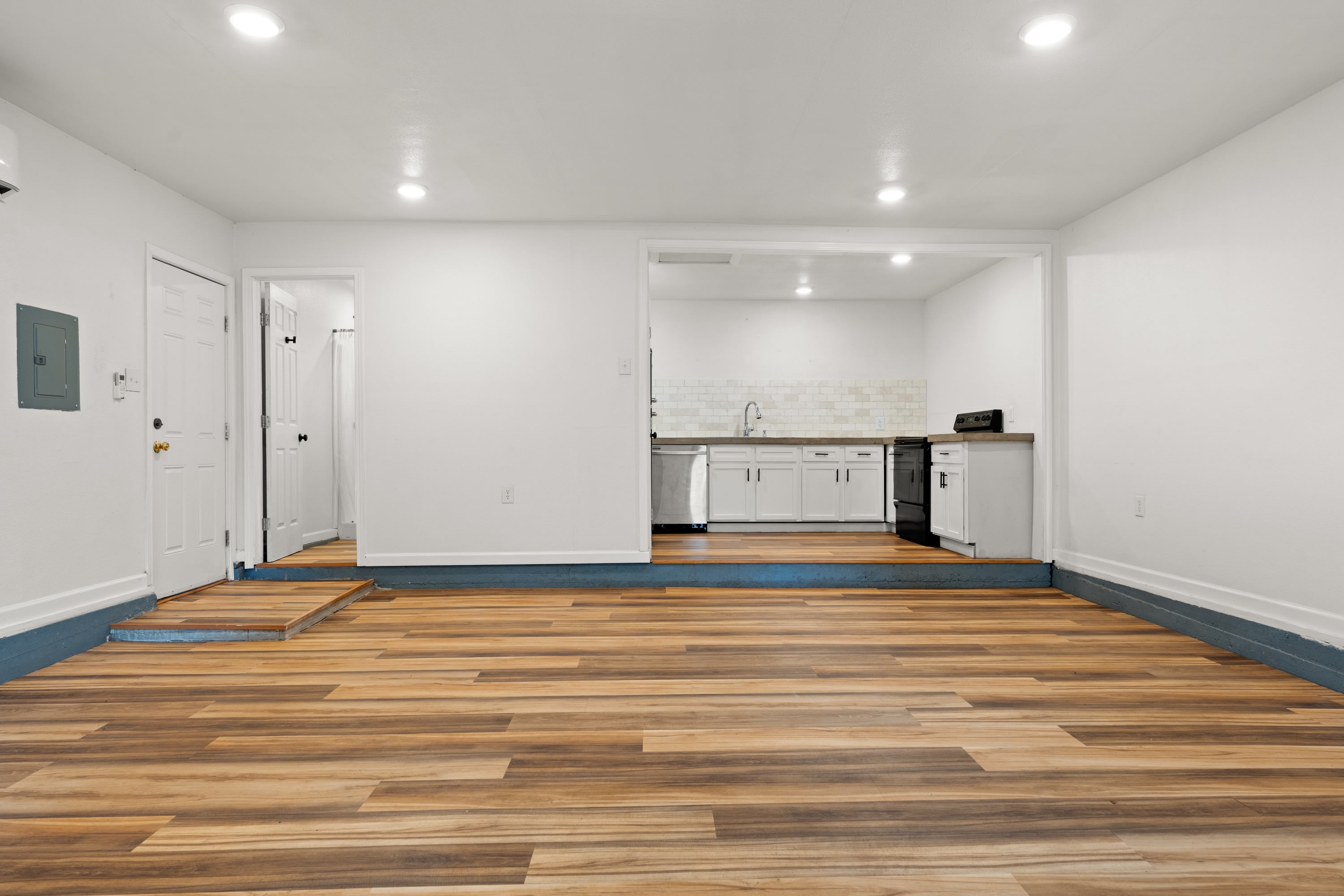 3301 Morrow Avenue – photo 3