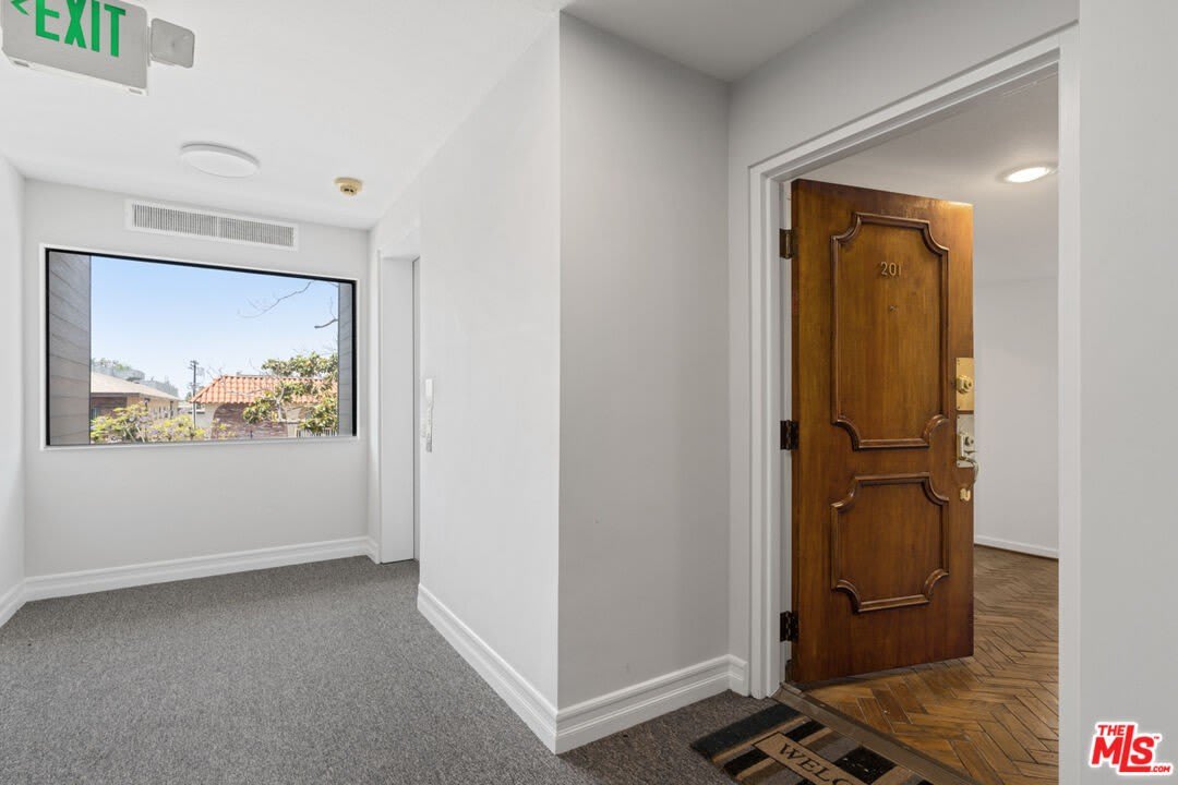 1250 Amherst Ave – photo 2