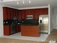 239 Pond View Drive – photo 2