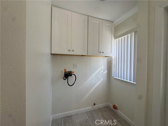 1130 Spazier Avenue – photo 1