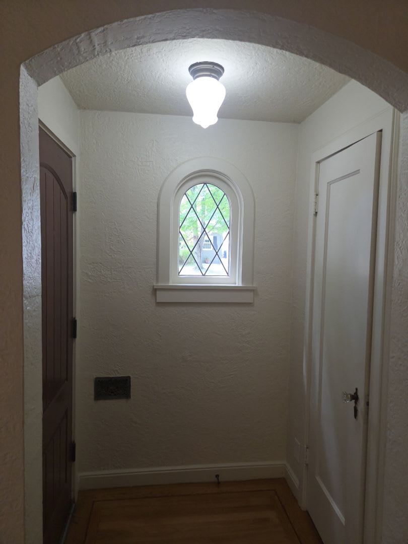 This Beautiful Land Park Home is a Charmer! – photo 3