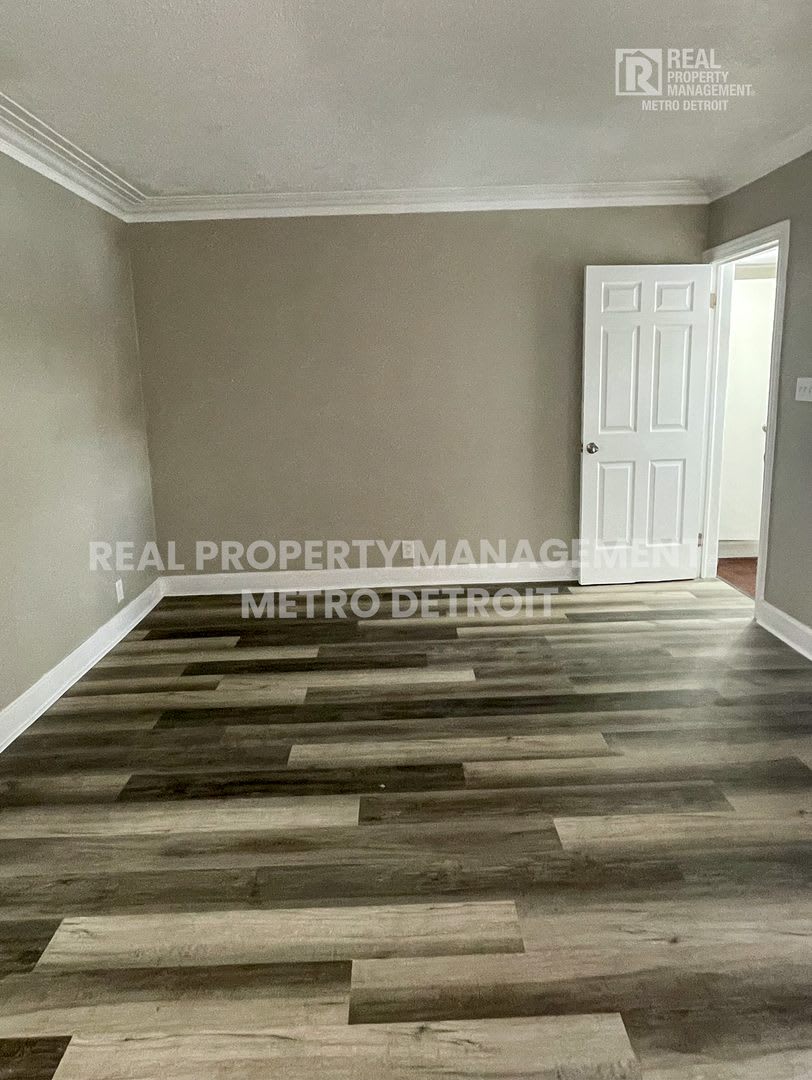 SUMMER SAVINGS FOR YOUR NEW HOME – photo 2