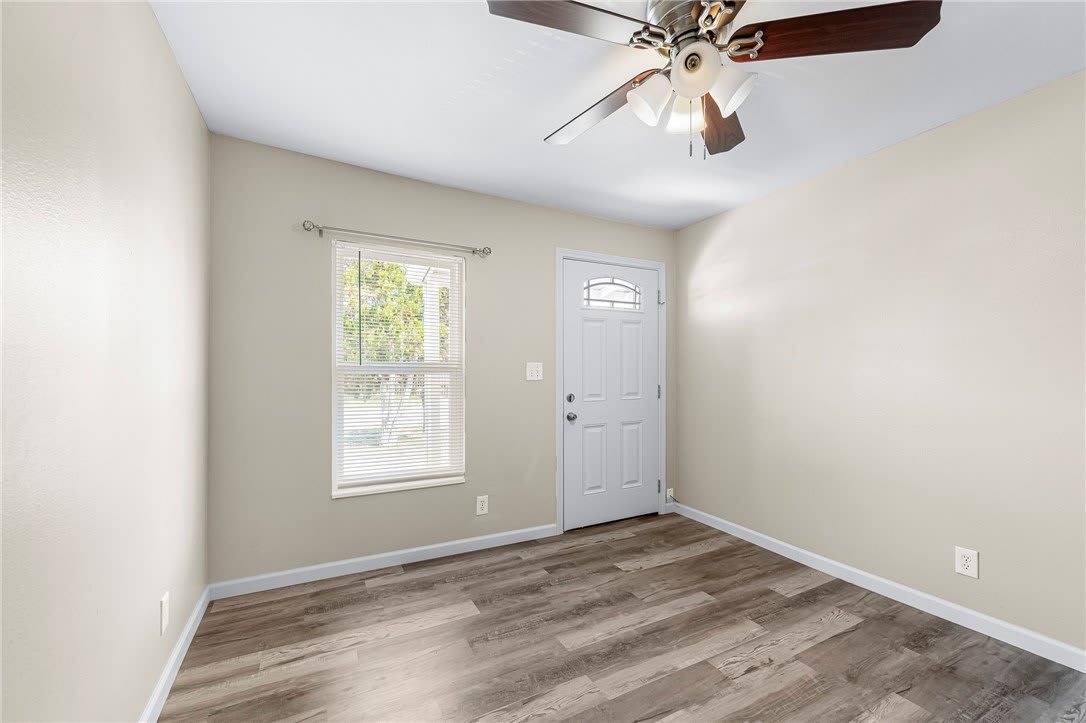 2405 Crews Street – photo 4
