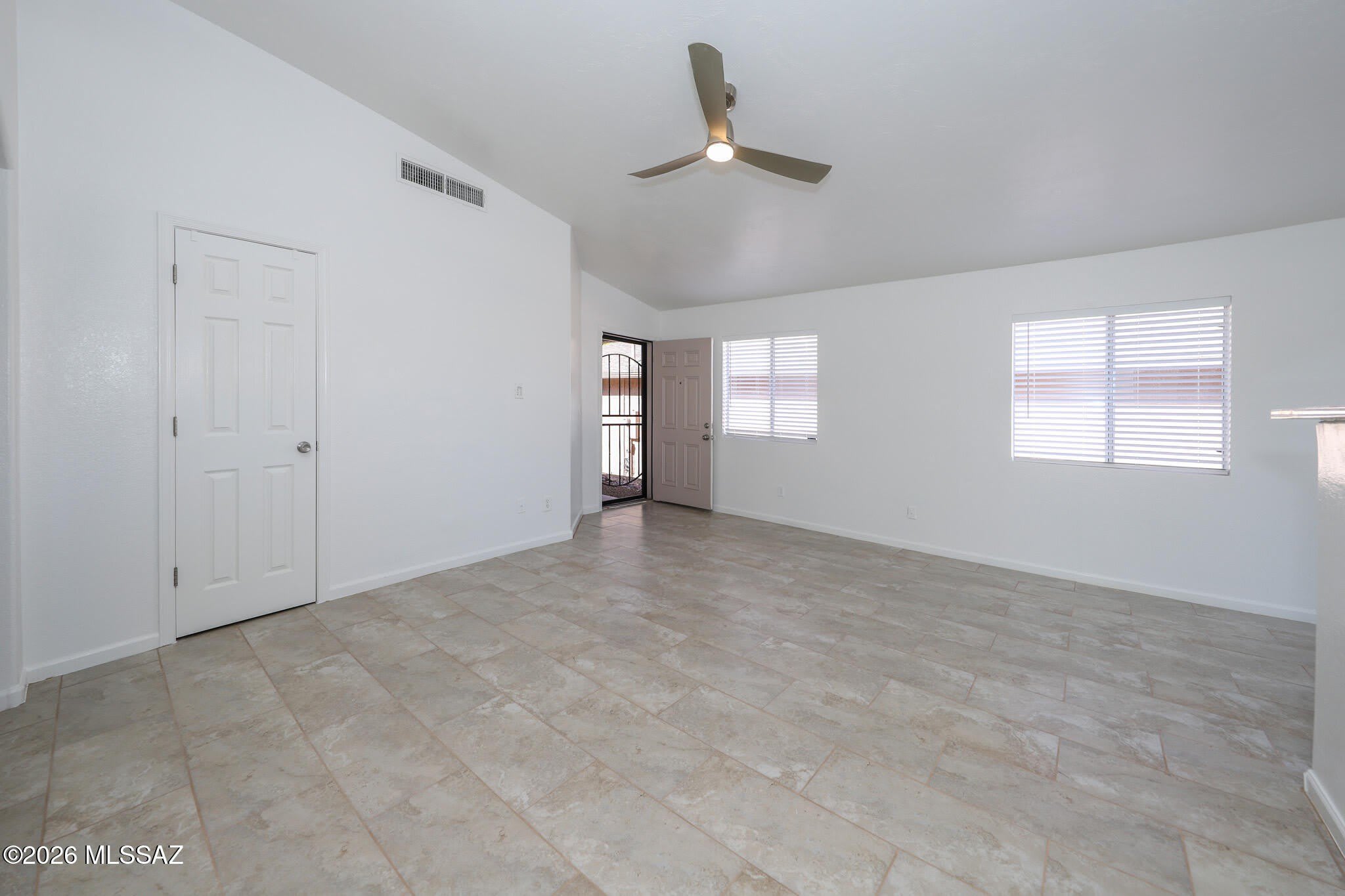 8873 E Rose Tree Drive – photo 4