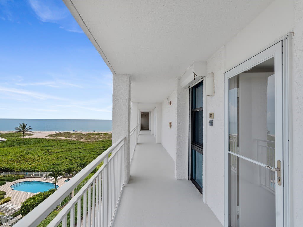 1480 Ocean Drive – photo 2