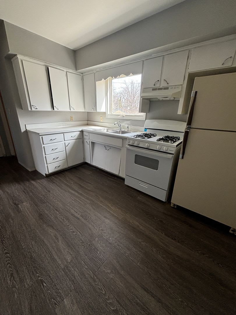 821 W 8Th – photo 4